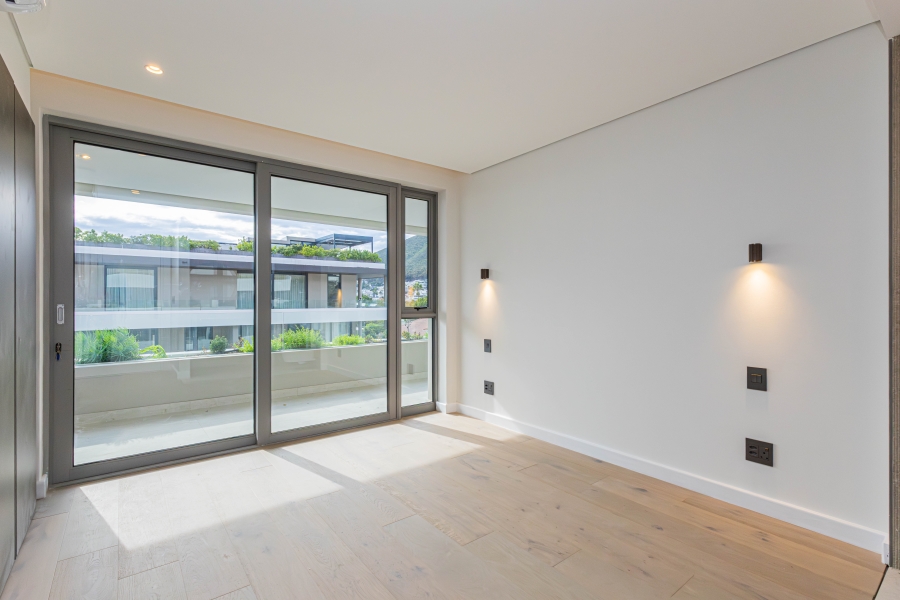 3 Bedroom Property for Sale in Fresnaye Western Cape